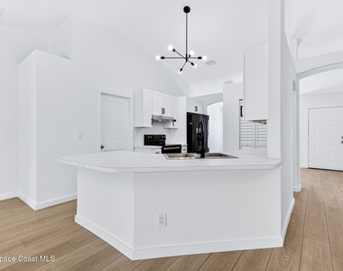711 Avalon Street Se - Photo Thumbnail 17