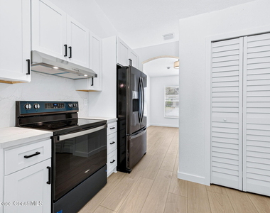 711 Avalon Street Se - Photo Thumbnail 6