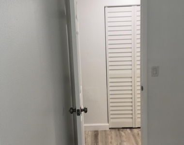 1418 Paley Circle Se - Photo Thumbnail 11