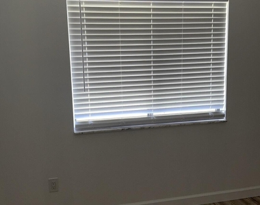 1418 Paley Circle Se - Photo Thumbnail 13