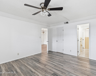 500 Palm Springs Boulevard - Photo Thumbnail 7