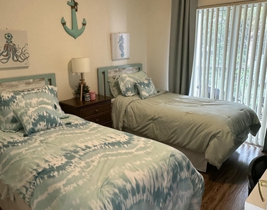 335 Ocean Park Lane - Photo Thumbnail 23
