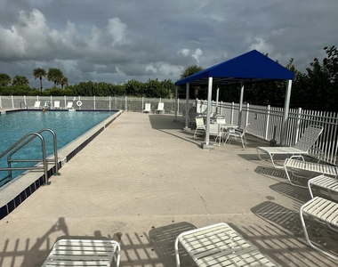 335 Ocean Park Lane - Photo Thumbnail 37