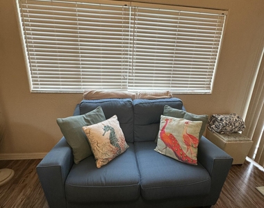 335 Ocean Park Lane - Photo Thumbnail 7
