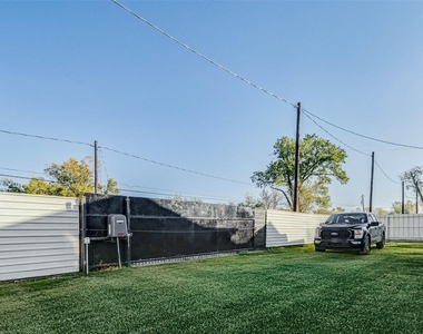 10905 Shady Lane - Photo Thumbnail 42