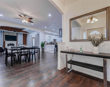 10905 Shady Lane - Photo Thumbnail 23