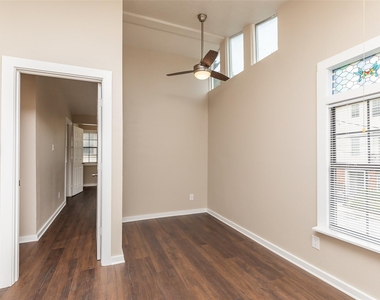 1611 Oakdale Street - Photo Thumbnail 25