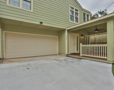 1611 Oakdale Street - Photo Thumbnail 3