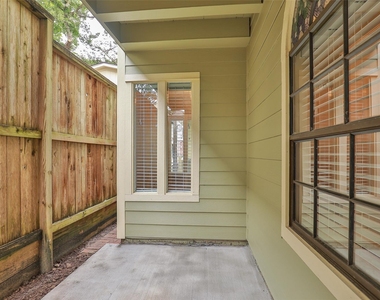 1611 Oakdale Street - Photo Thumbnail 35