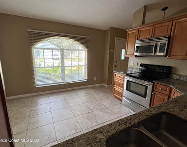 2452 Appalachian Drive - Photo Thumbnail 4