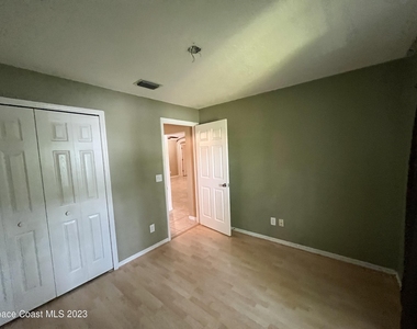 2452 Appalachian Drive - Photo Thumbnail 16