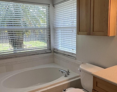 2452 Appalachian Drive - Photo Thumbnail 12