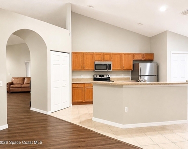 5272 Outlook Drive - Photo Thumbnail 2