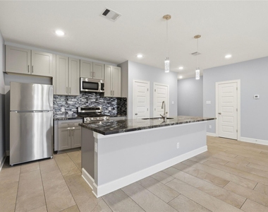 8419 Observatory Street - Photo Thumbnail 8