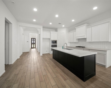 5310 Egret Gable Court - Photo Thumbnail 4