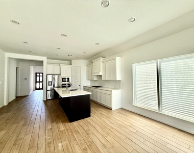 5310 Egret Gable Court - Photo Thumbnail 7