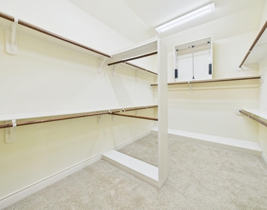 11025 Sherwood Grove - Photo Thumbnail 33