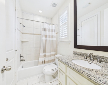 11025 Sherwood Grove - Photo Thumbnail 7