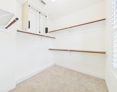 11025 Sherwood Grove - Photo Thumbnail 29