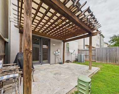 11025 Sherwood Grove - Photo Thumbnail 35