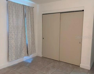 27127 Fernery Avenue - Photo Thumbnail 8