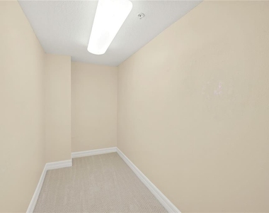 4516 Seagull Drive - Photo Thumbnail 17