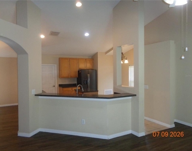 1409 Bent Oaks Boulevard - Photo Thumbnail 13