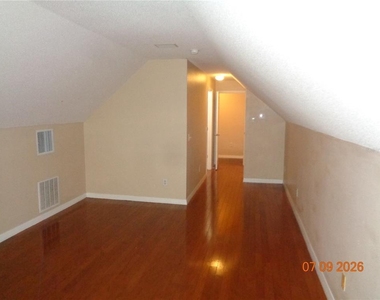 1409 Bent Oaks Boulevard - Photo Thumbnail 37