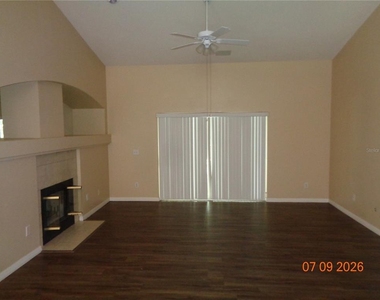 1409 Bent Oaks Boulevard - Photo Thumbnail 9