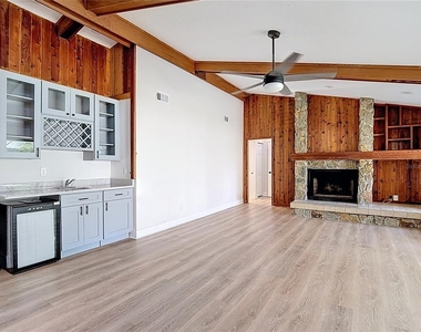 4072 Belmoor Drive - Photo Thumbnail 27