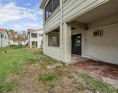 637 Drake Lane N - Photo Thumbnail 28