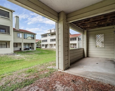 637 Drake Lane N - Photo Thumbnail 27