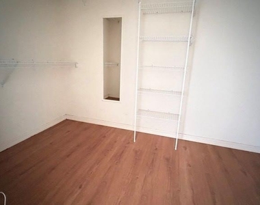 1120 Vinetree Drive - Photo Thumbnail 12