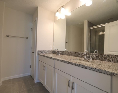 10914 Quickwater Court - Photo Thumbnail 11