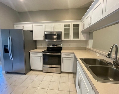 12509 Cavalier Court - Photo Thumbnail 14