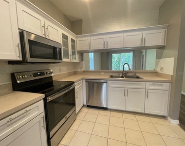 12509 Cavalier Court - Photo Thumbnail 6