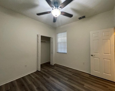 12509 Cavalier Court - Photo Thumbnail 16