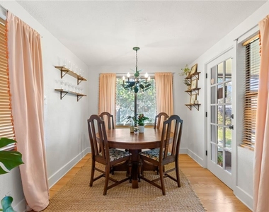 837 42nd Avenue N - Photo Thumbnail 11