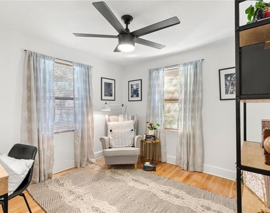837 42nd Avenue N - Photo Thumbnail 7