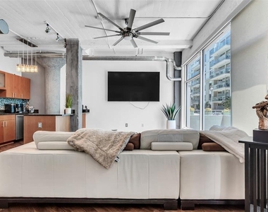 101 N 12th Street - Photo Thumbnail 16