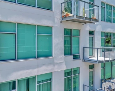 101 N 12th Street - Photo Thumbnail 2