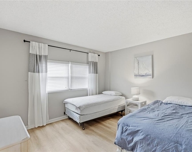 285 107th Avenue - Photo Thumbnail 21