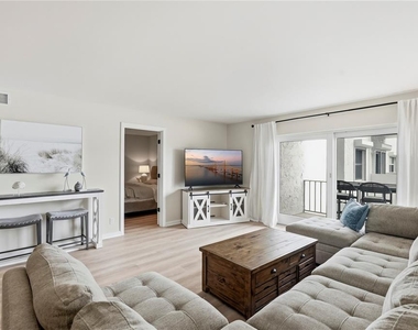 285 107th Avenue - Photo Thumbnail 13