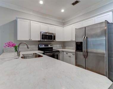 16305 Fairford Palms Court - Photo Thumbnail 8
