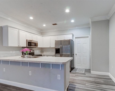16305 Fairford Palms Court - Photo Thumbnail 6