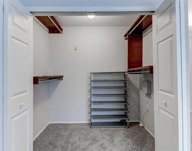 16305 Fairford Palms Court - Photo Thumbnail 16