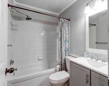 16305 Fairford Palms Court - Photo Thumbnail 19