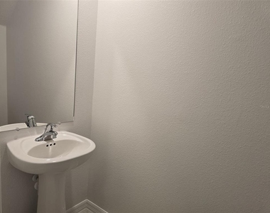 9343 Cannon Beach Drive - Photo Thumbnail 8
