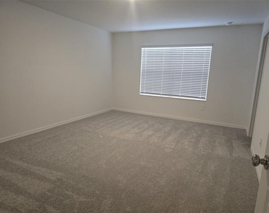 9343 Cannon Beach Drive - Photo Thumbnail 22