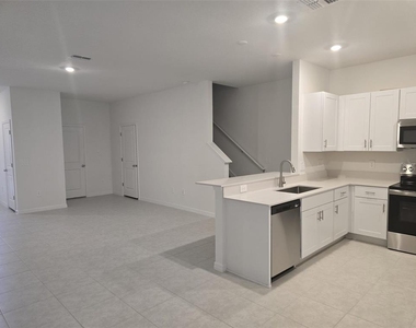 9343 Cannon Beach Drive - Photo Thumbnail 4